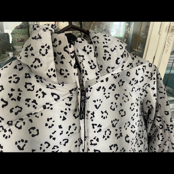 Girls Burton Size 14/16 ski/ snowboard outfit. Burton Jacket and Pants. - Picture 2 of 10